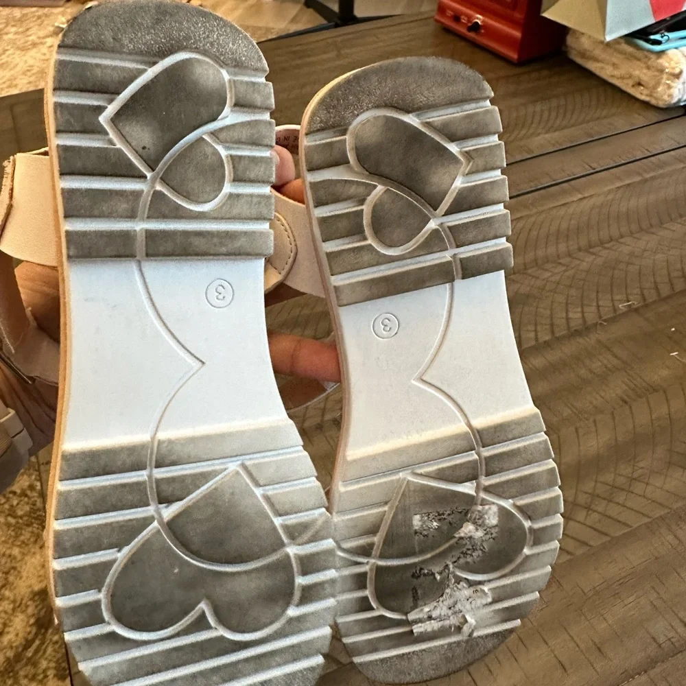 Girls dressy sandals, size 3 white braided flat open toe